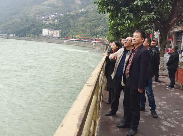 ��ˮ���ǰ����ں�����չ��԰������