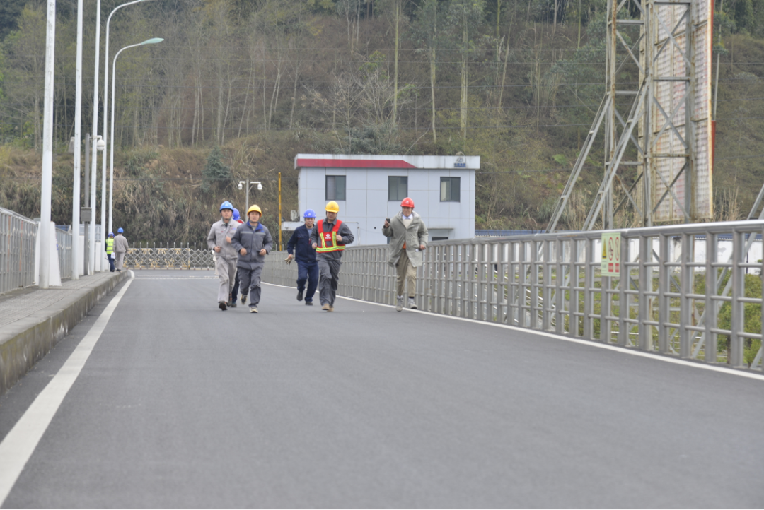 ������ս��ɳ��ˮ��վ��չ����Ӧ������1