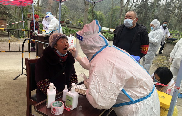 ţʯ��̤ˮ��չ�¹ڷ����������Ӧ������